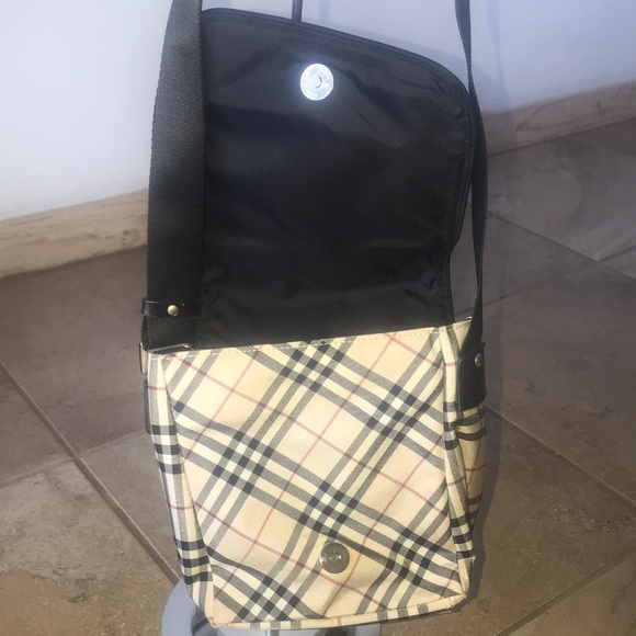 BURBERRY AUTHENTIC (BLUE LABEL) CROSSBODY - Picture 9 of 17